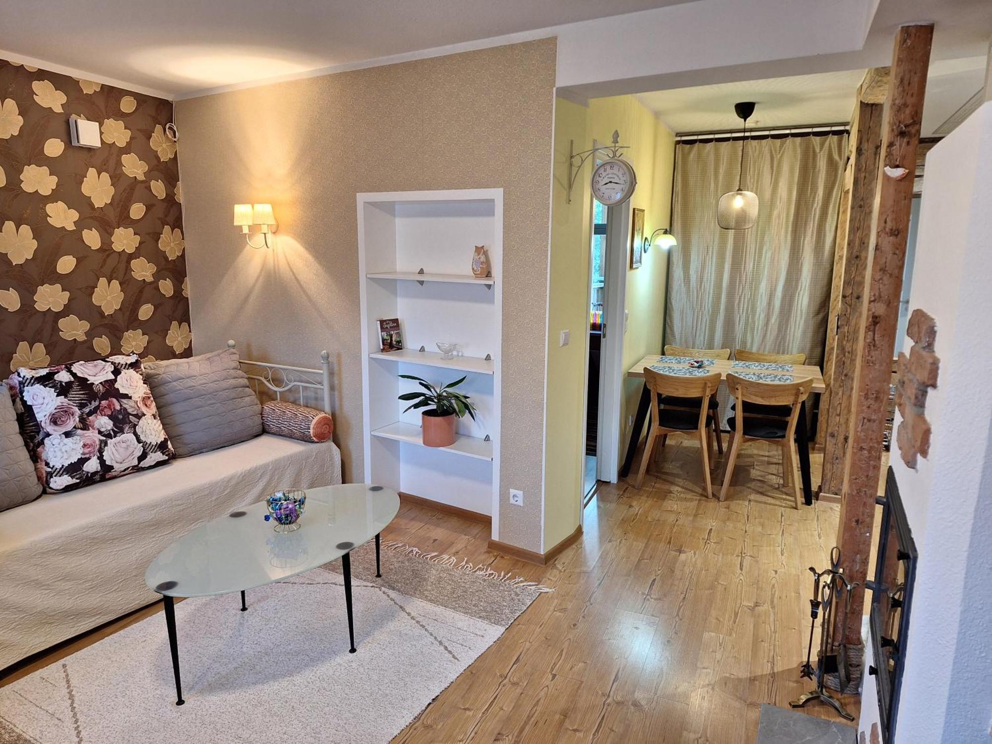 Appartamento Idyllic In Supilinn With A Balcony, Private Parking And Contact-free Entrance Tartu