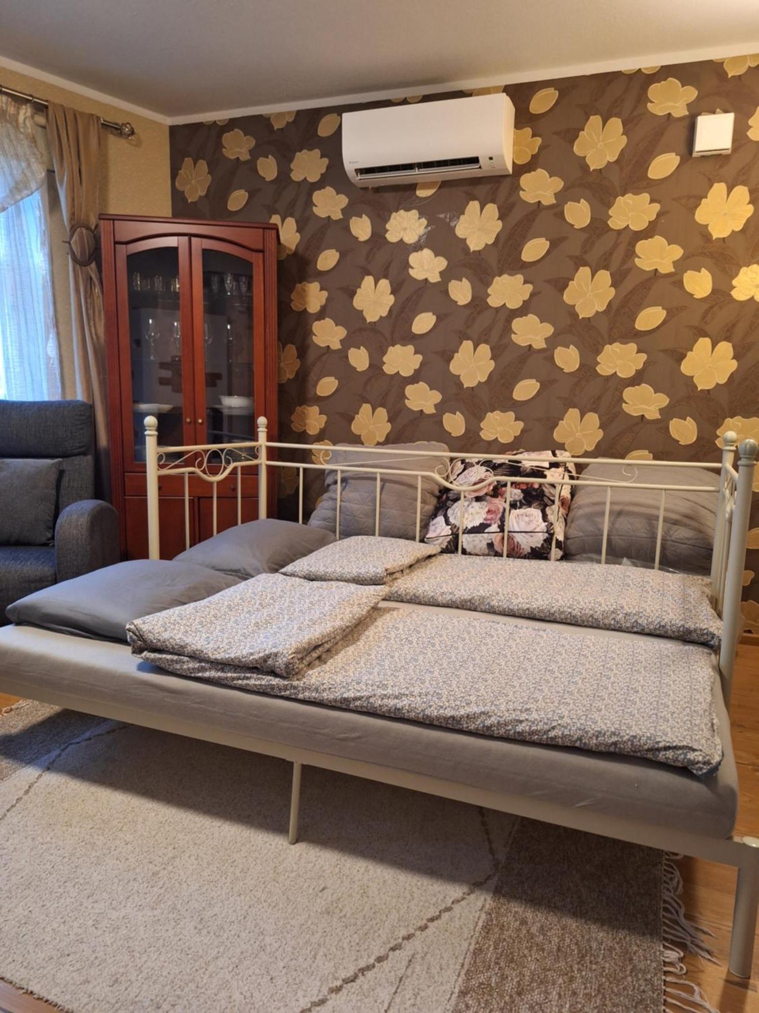 Idyllic In Supilinn With A Balcony, Private Parking And Contact-free Entrance Appartamento